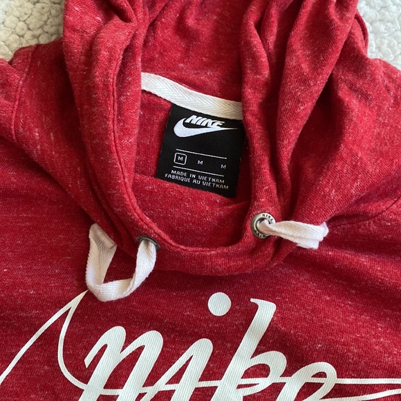 Red Nike hoodie NWOT - Picture 4 of 5
